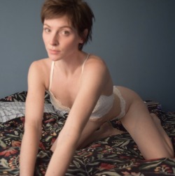 smouldered:smouldered:bonjour @Snaketongued | LinktreeSee me take the rest off? 
