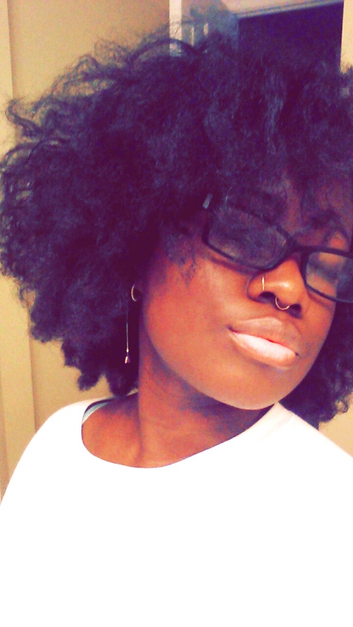 blaquesol:  Heard it was dark skin appreciation day. Let me just post my pic and