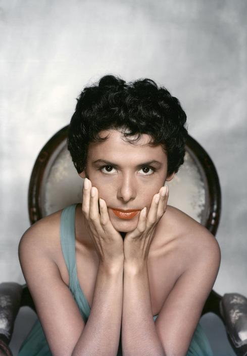The great Lena Horne was born 98 years ago today in Brooklyn, New York. This photo (Magnum Photos) w