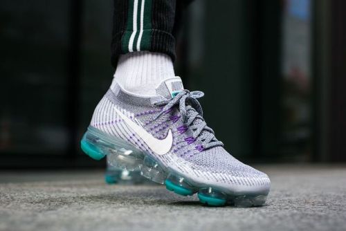  Nike Wmns Air VaporMax Flyknit “Heritage Pack” Right now for:  ≈ 127 EUR/ 151 USD Buy v