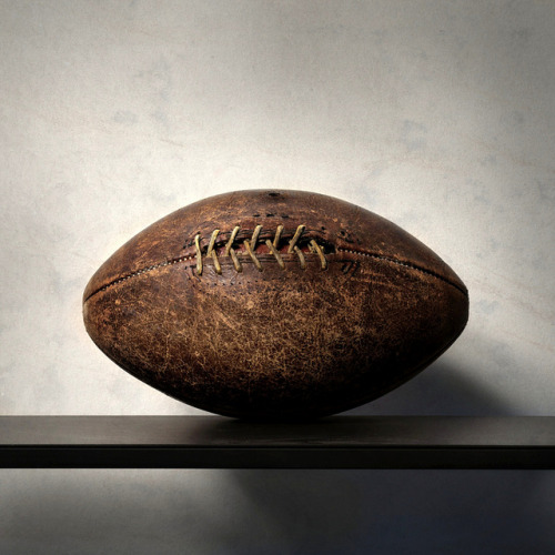 3leapfrogs:  browndresswithwhitedots: Vintage Leather Football  •=• •=• •=•