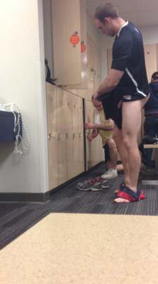 biblogdude:  rugbyplayerandfan:  Rugby players, hairy chests, locker rooms and jockstraps Rugby Player and Fan   mmmmmmmm
