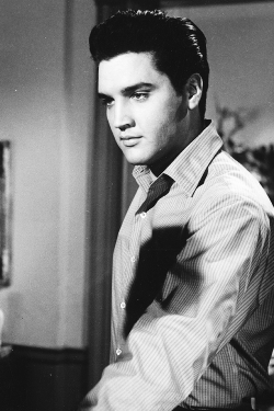 vinceveretts:  Elvis in “Wild in the Country”, 1961. 