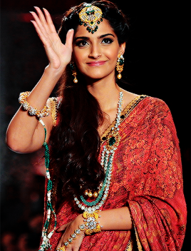 madhoshiyaan:    I have eclectic taste, and I love vintage style mixed with glamour