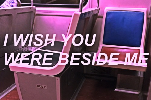 jwfeelings:  7:52pm // i’ve been lonely for too long