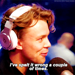 americanitouchyou: 5SOS talk Tinder and touring with Fitzy &amp; Wippa