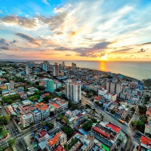 Some #travelstoke from #Havana by @matt_the_explorer:“I really wanted to get a good birds ey