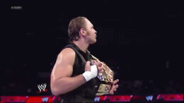 ambrosia-mox:  Even when he’s just waiting, I can’t take my eyes off him