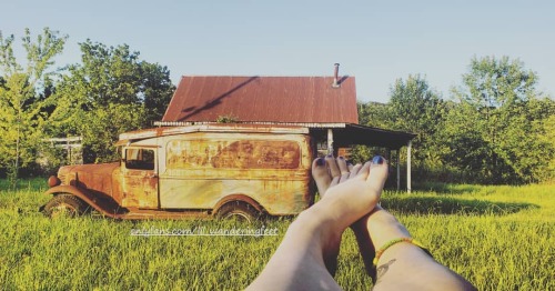 Riding along and found this old abandoned truck and house! #sellingsocks #womensfeet #sexyfeet #smel