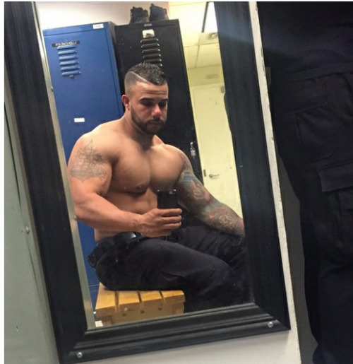 gaybicops:  tattedsavage88:  HE CAN ARREST WHATEVER HE WANT N THROW AWAY THE KEY 🚔🚔🚔🚔  Wish he’d bend me over