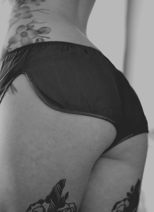 Follow Us On Tumblr: http://suicidebetties.tumblr.com/Find Us On Facebook: www.facebook.com/suicidebetties69Follow
