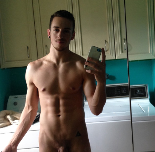 furrypty:  Indulge your senses with the beauty of the male shapes!