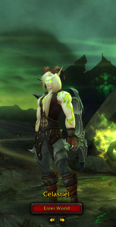 Casual-fatigues-leather-slutmog.Low-key-slutmog, I have to admit. But I like showing off his ink wit