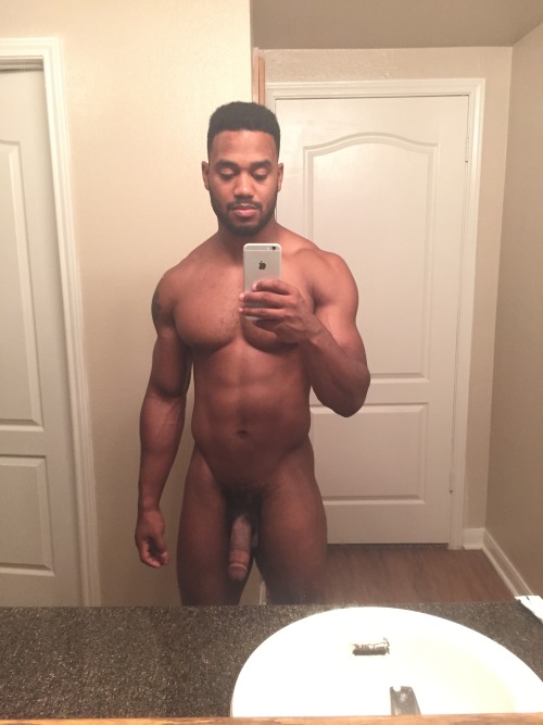 hotthickboys:  FOLLOW THE INSTAGRAM @menofcolour