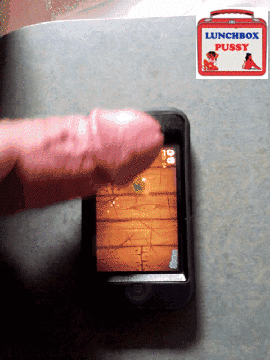 lunchboxpussy:  Lunchbox joystick:  I just scored 3 million on fruit ninja using my dick.  I think its a record.