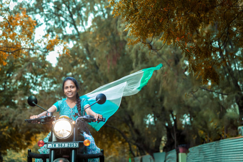 Photoshoots With Female Riders