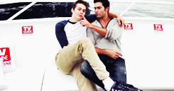 hobriened:So how does the Derek/Stiles relationship relate to your friendship with Tyler Hoechlin?I 