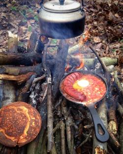 bushcraftturk:  #cooking #pancake #food #delicious #tasty  #bushcraft #wildcamping #nature #instalike #camp #instanature #vsco #outdoors #adventure #hiking #forest #modernoutdoorsman #wood #liveauthentic #mothernature #naturelover #ig_turkey #backpacking