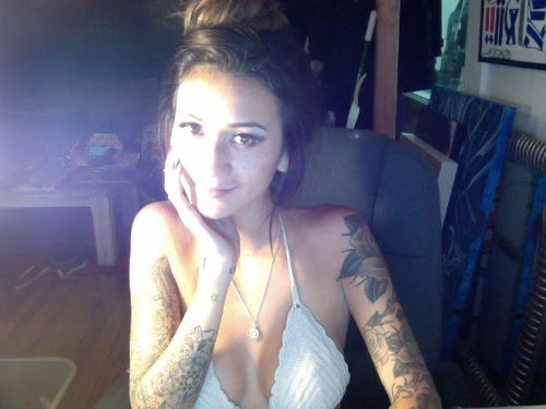 boobs-selfshots:  boobs-selfshots.tumblr.com