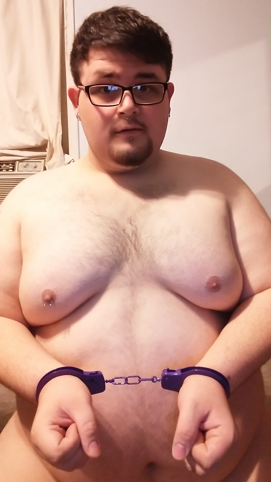 daspandabear:  So being tied up is something I’ve always wanted to try, handcuffs