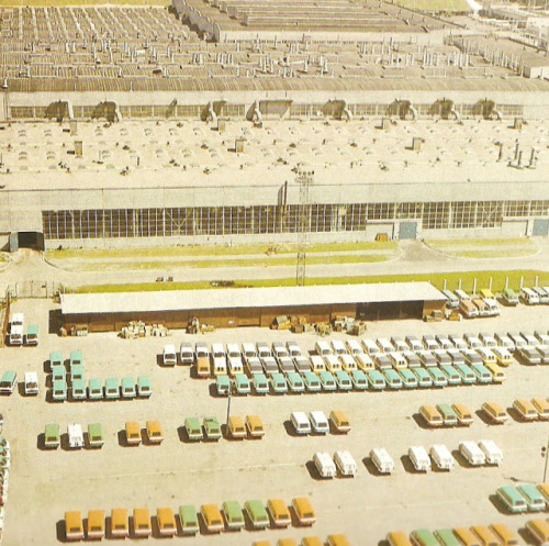 furtho:RAF minibus factory, USSR, c1985 (via smilingfacessometimes)