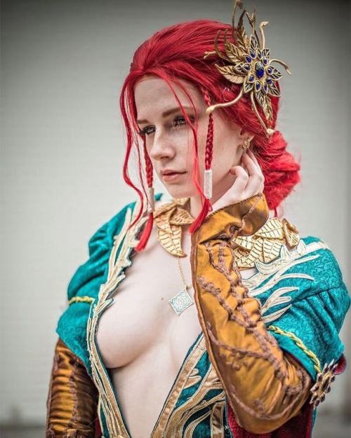 steam-and-pleasure:Triss Merigold porn pictures