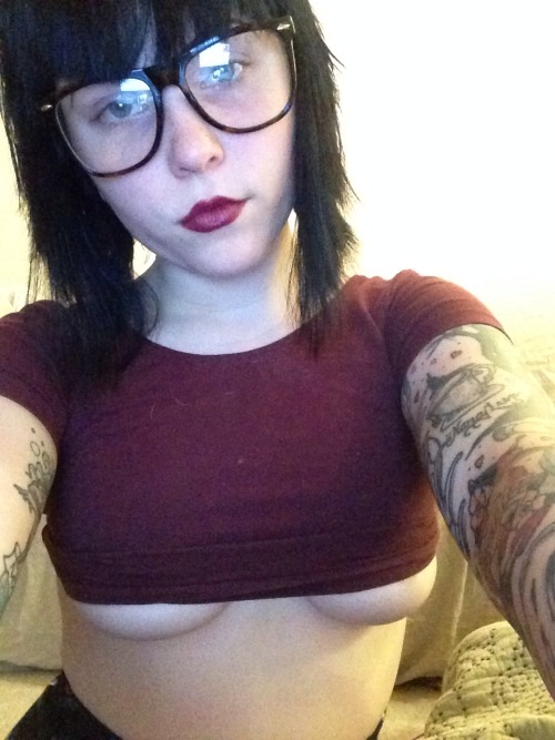strangevibezz:  Pics in my phone of me that I like  <3<3<3