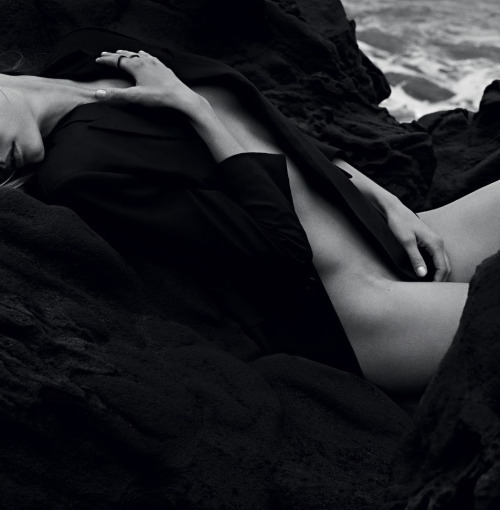 arsamandix:  Ars amandi ♥ the art of love.
