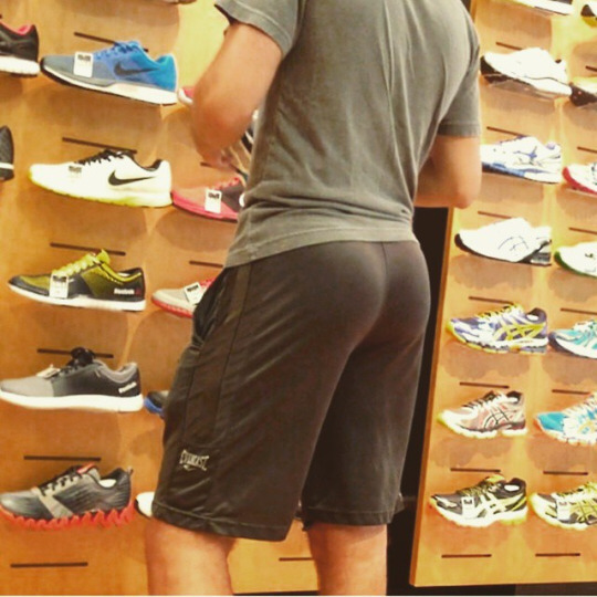 hyper-masculine:    ► HYPER-MASCULINE ♂ ◄♂ ♂ http://hyper-masculine.tumblr.com/