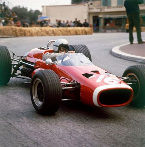 Bruce McLaren in his McLaren M4B during the Monaco Grand Prix, 1967.