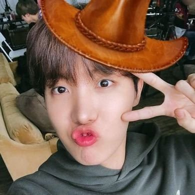 Hii Can You Pls Help Me Find A Header For This Pfp?