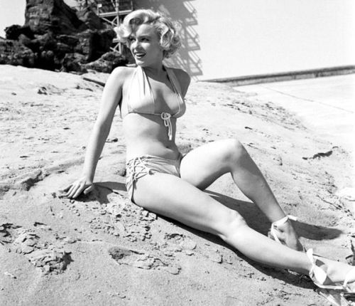 Marilyn Monroe  by Earl Theisen Nudes & adult photos