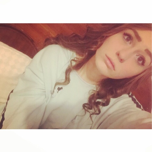 pouty–nymphet:  aestheticnymphetamine:  What a perfect angel omg  I love you 