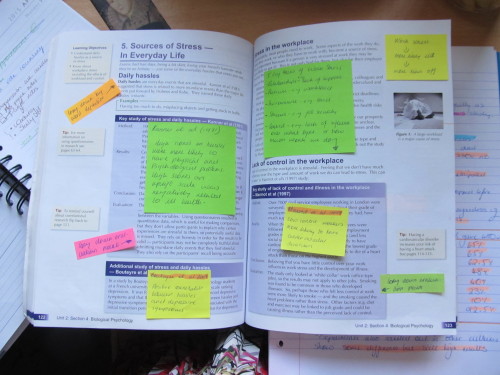 study-pirate:  20.05.15 8:21pm // sticky posted text books are my fave 