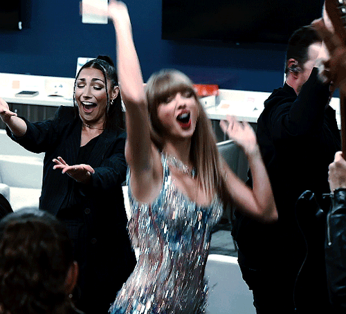Taylor Swift - I Can Do It With A Broken Heart