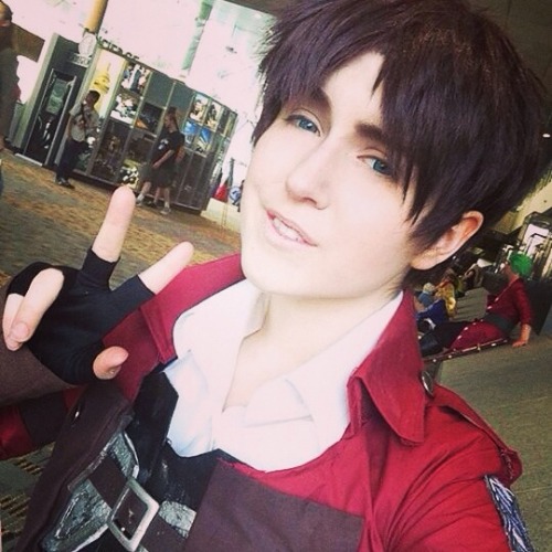 askjaegerbomb:  I need to cosplay more Wings of Counterattack… 
