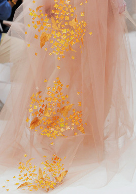chandelyer:  Delpozo spring 2015 