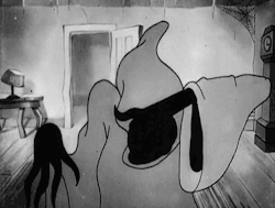 vintagemickeymouse:  The Haunted House (1929)