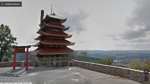 streetview-snapshots:The Pagoda, Reading