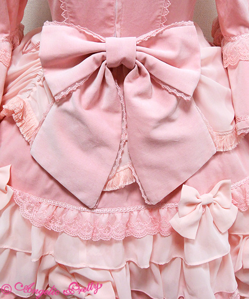 joyeuselacelife:  Angelic Pretty - Aphrodite OP (2014) in Pink