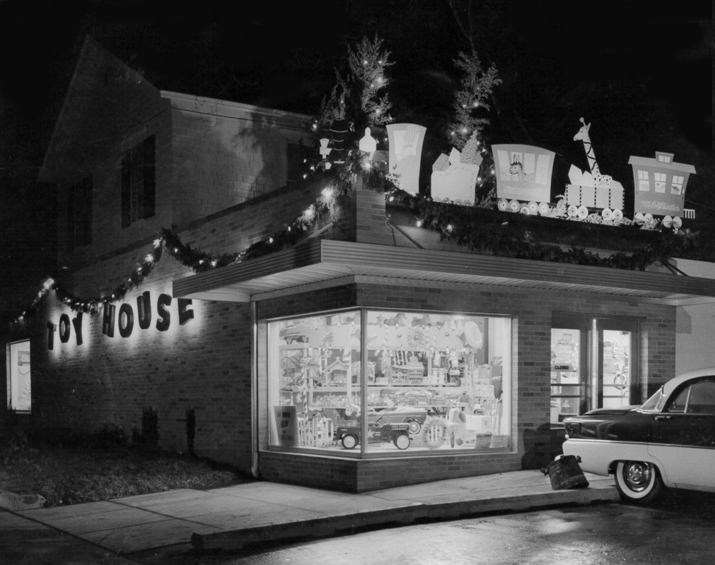 Toy House Jackson Michigan Roger Wilkerson, The Suburban Legend!