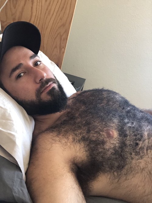 https://64.media.tumblr.com/a7ca16c418dd0353d2f03f6428173ac7/a6bc066bc1ff6b21-d1/s500x750/1c81eac2c5a174bc803b7d2aa1a1ca604024a524.jpg