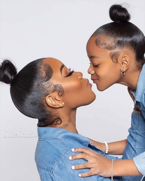 Mommy + Daughter #motherdaughter #mommylove__ Please Tag Source__ #luvyourmane #naturalhair #cur