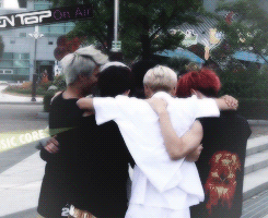 seokshine:  some very lucky angels ♡ 