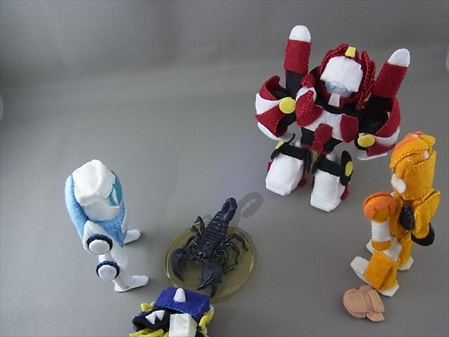 ashi-ru:  アラートいつ戻ってくるのかな～。 ダイオウサソリはタカトミアーツのガチャ景品です。
