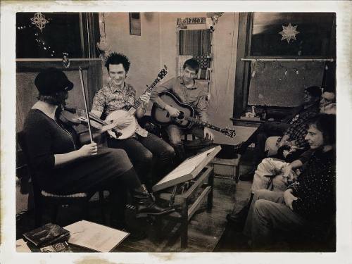 <p>At the close of the #insideout tour, it seems only fair to share a photo that proves @clawhammerist and I actually played music instead of merely eating and buying shoes. We had a wonderful time playing tunes from our new album and even got to welcome a special guest, my dear friend Doug Fleener, at Abbie Weisenbloom’s awesome house concert in Portland. Thank you all for a wonderful week! #tourlife #oldtime #fiddle #banjo #clawhammer #fiddlebanjo  (at Portland, Oregon)</p>