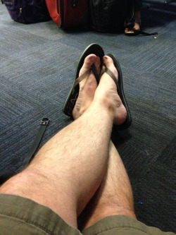 abeldmendoza:  #male #feet #legs