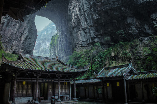 moonbeam-on-changan:Tian-sheng-san-qiao(天生三桥), Wulong(武隆), Chongqing, China.By 小圆. So this is where they shot Curse of the Golden Flower and Transformers: Age of Extinction.