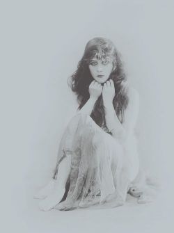 bellalagosa:Theda Bara  (1914)