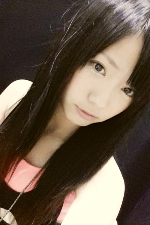 soimort:  たくさんのコメントありがとうございました♪♪握手会おわりましたぁー(^^)4期レーンでした！あー楽しかったぁ(^_^)♪ (via 森田彩花 - Google+)